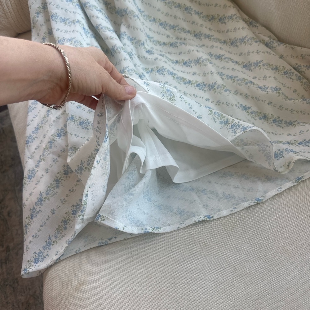 Arula Cottagecore Floral Maxi Skirt 1X Blue White Lined Flowy Prairie whimsical - Picture 4 of 6